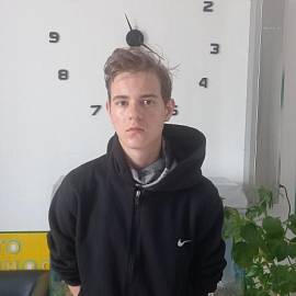 Виктор Ч.